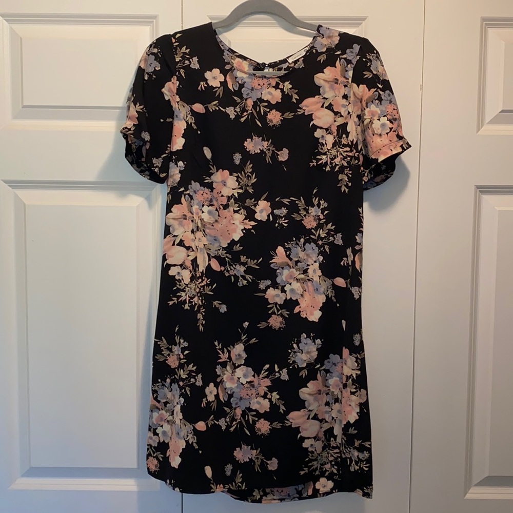 Black floral dress | size medium